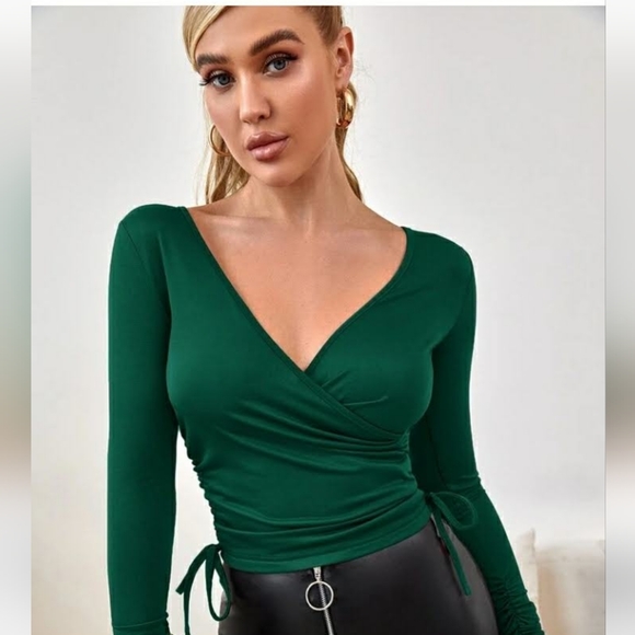 NWOT Shein cropped top - Picture 2 of 5